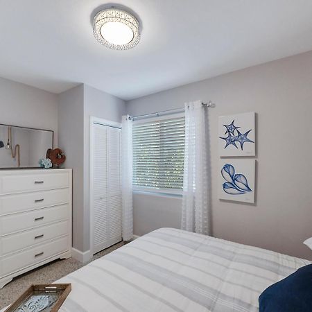 Beautiful 1 Bedroom Steps To The Beach! West Palm Beach Eksteriør billede